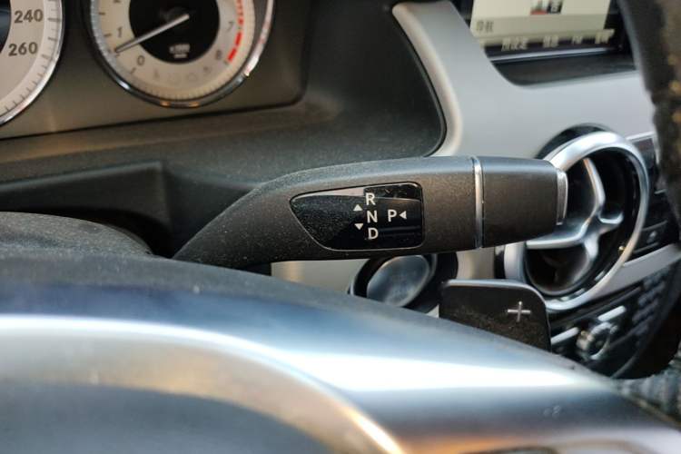 Used Mercedes-Benz GLK-Class 2015 GLK 300 4MATIC Fashion Edition Ultimate Version Gear Lever