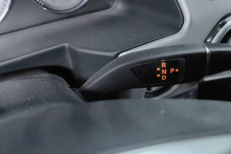 Used Mercedes-Benz GLK-Class 2015 GLK 300 4MATIC Fashion Edition Ultimate Version Gear Lever
