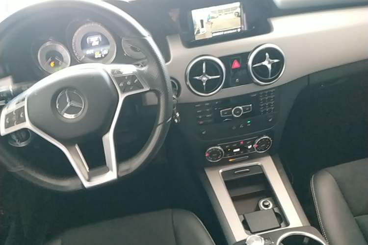 Used Mercedes-Benz GLK-Class 2015 GLK 260 4MATIC Fashion Edition Ultimate Version Gear Lever