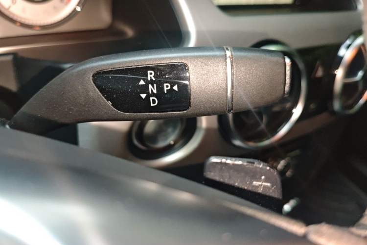 Used Mercedes-Benz GLK-Class 2015 GLK 300 4MATIC Fashion Edition Ultimate Version Gear Lever