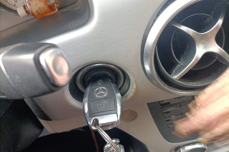 Used Mercedes-Benz GLK-Class 2015 GLK 260 4MATIC Dynamic Edition Ultimate Version Gear Lever