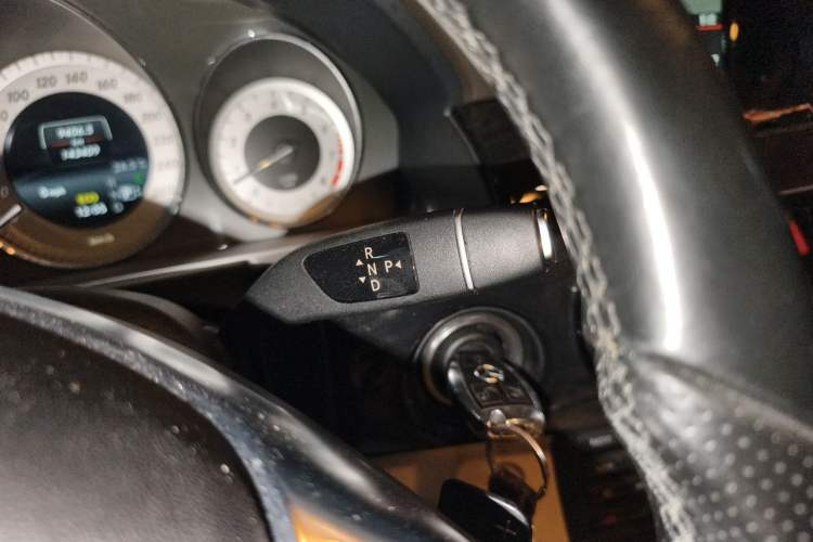 Used Mercedes-Benz GLK-Class 2015 GLK 260 4MATIC Fashion Edition Ultimate Version Gear Lever