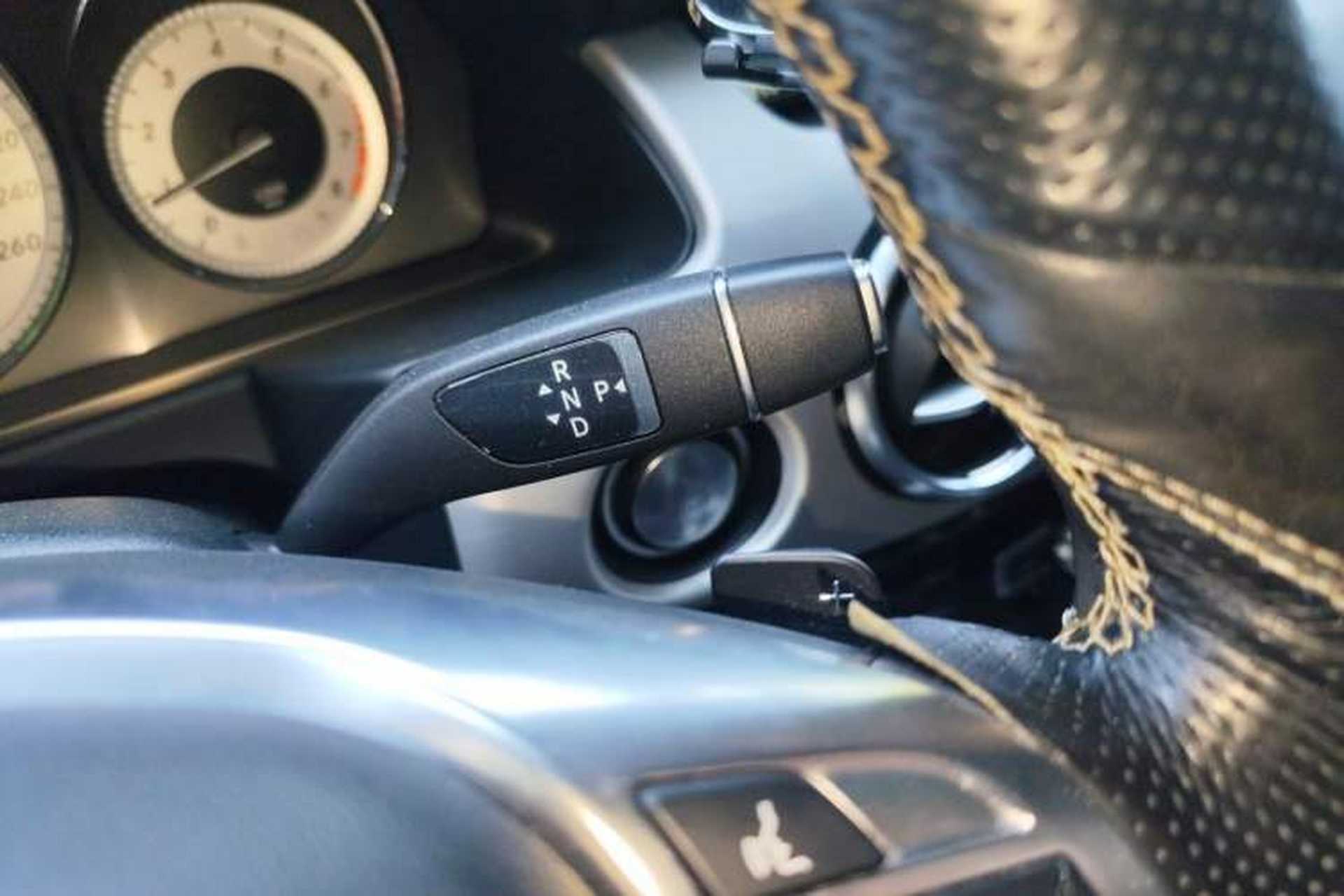 Used Mercedes-Benz GLK-Class 2015 GLK 300 4MATIC Fashion Edition Ultimate Version Gear Lever