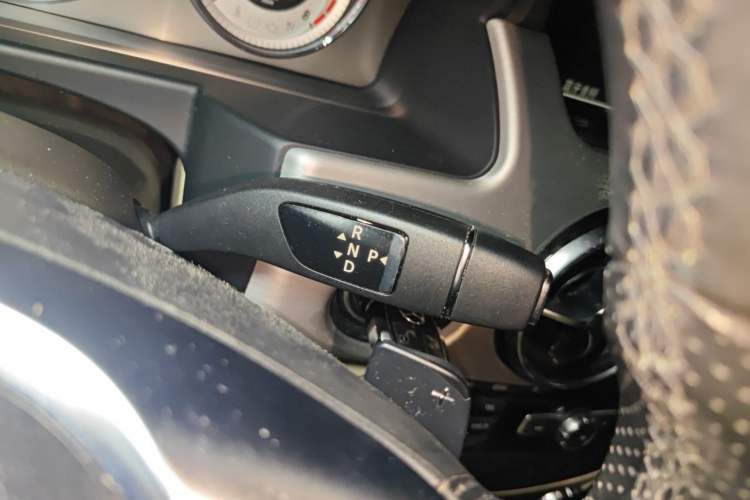Used Mercedes-Benz GLK-Class 2015 GLK 260 4MATIC Fashion Edition Ultimate Version Gear Lever
