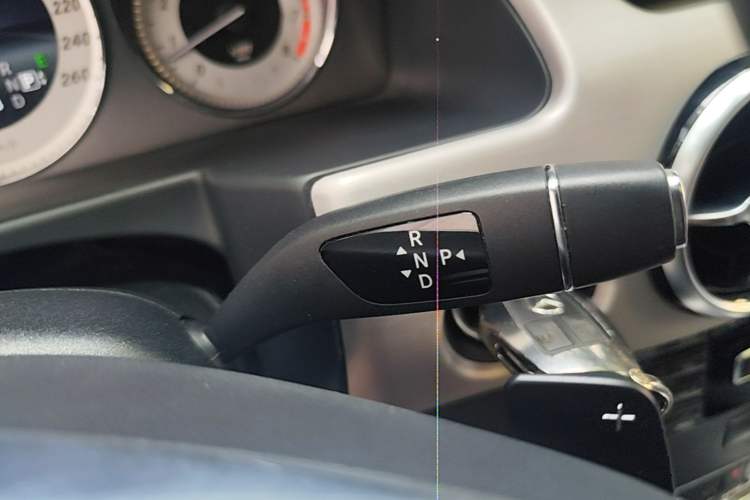 Used Mercedes-Benz GLK-Class 2015 GLK 260 4MATIC Fashion Edition Ultimate Version Gear Lever