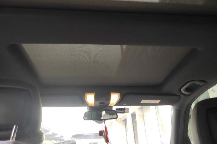 Used Mercedes-Benz GLK-Class 2015 GLK 260 4MATIC Fashion Edition Ultimate Version Headliner