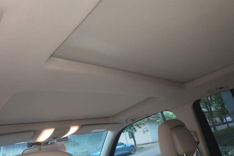 Used Mercedes-Benz GLK-Class 2015 GLK 260 4MATIC Dynamic Edition Ultimate Version Headliner