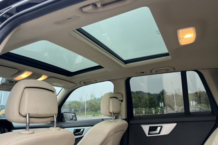 Used Mercedes-Benz GLK-Class 2015 GLK 260 4MATIC Dynamic Edition Ultimate Version Headliner