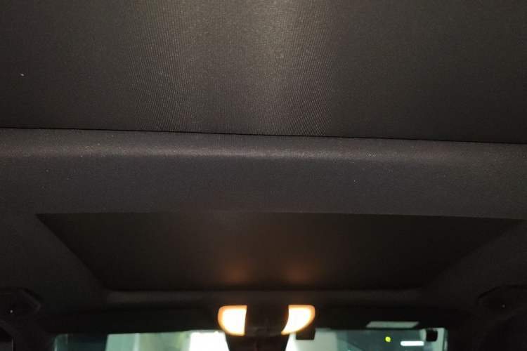 Used Mercedes-Benz GLK-Class 2015 GLK 300 4MATIC Fashion Edition Ultimate Version Headliner