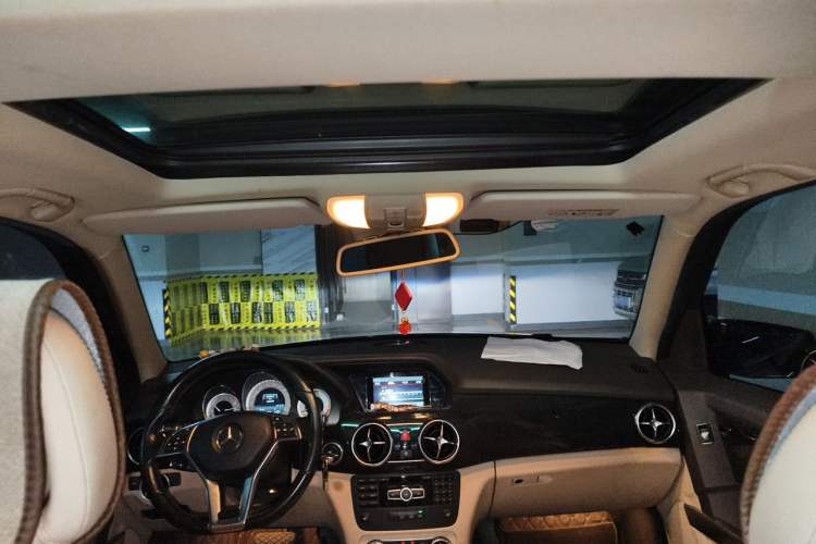 Used Mercedes-Benz GLK-Class 2015 GLK 260 4MATIC Fashion Edition Ultimate Version Headliner