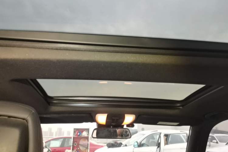 Used Mercedes-Benz GLK-Class 2015 GLK 260 4MATIC Fashion Edition Ultimate Version Headliner