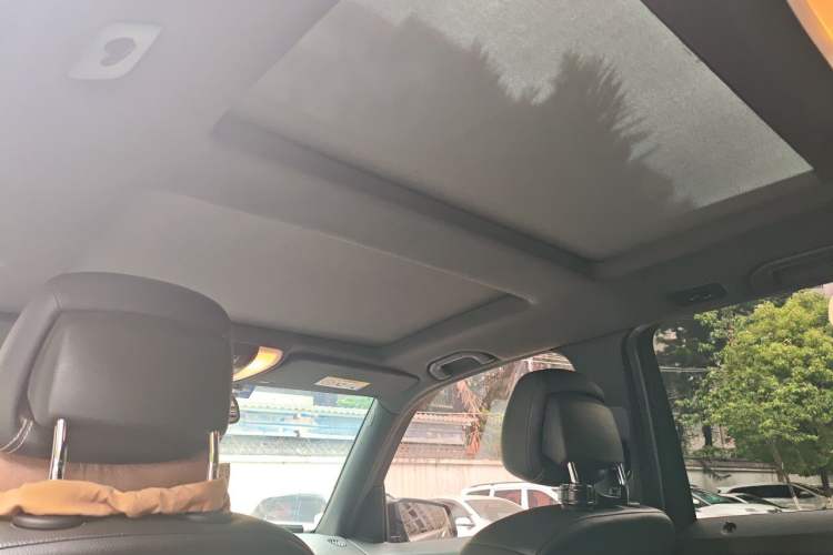 Used Mercedes-Benz GLK-Class 2015 GLK 260 4MATIC Fashion Edition Ultimate Version Headliner