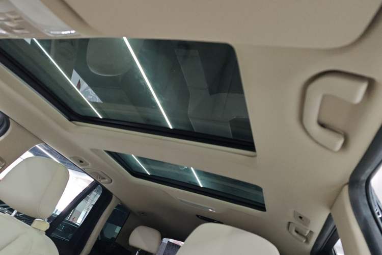 Used Mercedes-Benz GLK-Class 2015 GLK 260 4MATIC Fashion Edition Ultimate Version Headliner