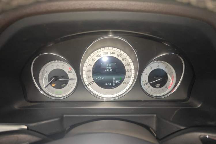 Used Mercedes-Benz GLK-Class 2015 GLK 300 4MATIC Fashion Edition Ultimate Version Instrument Cluster