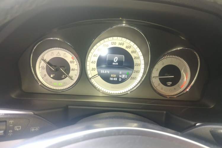 Used Mercedes-Benz GLK-Class 2015 GLK 260 4MATIC Fashion Edition Ultimate Version Instrument Cluster