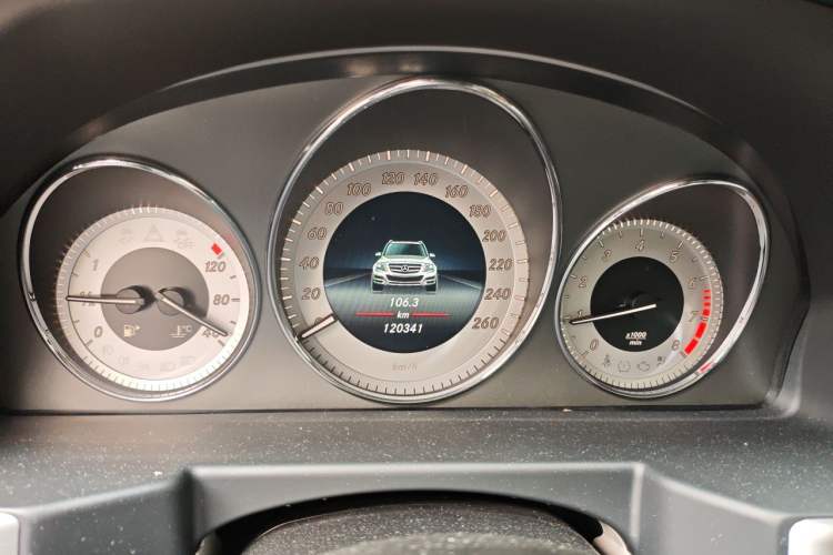 Used Mercedes-Benz GLK-Class 2015 GLK 260 4MATIC Fashion Edition Ultimate Version Instrument Cluster