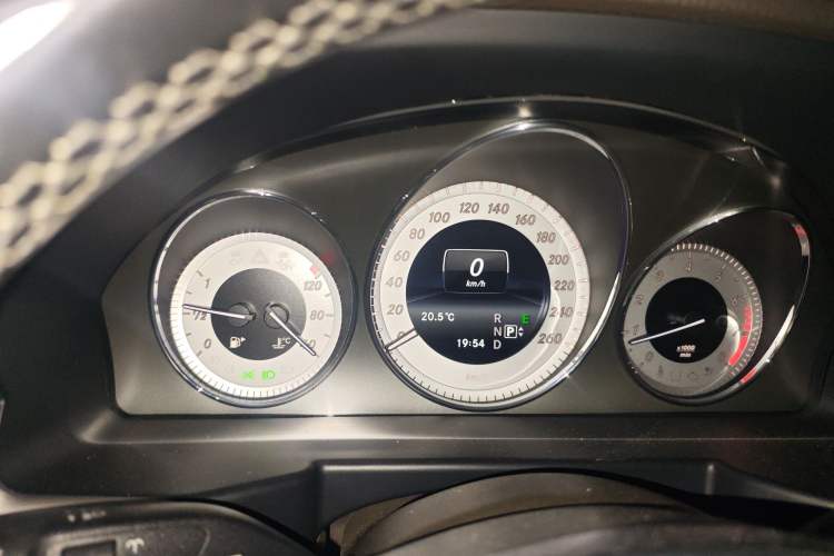 Used Mercedes-Benz GLK-Class 2015 GLK 300 4MATIC Fashion Edition Ultimate Version Instrument Cluster