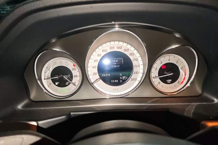 Used Mercedes-Benz GLK-Class 2015 GLK 300 4MATIC Fashion Edition Ultimate Version Instrument Cluster