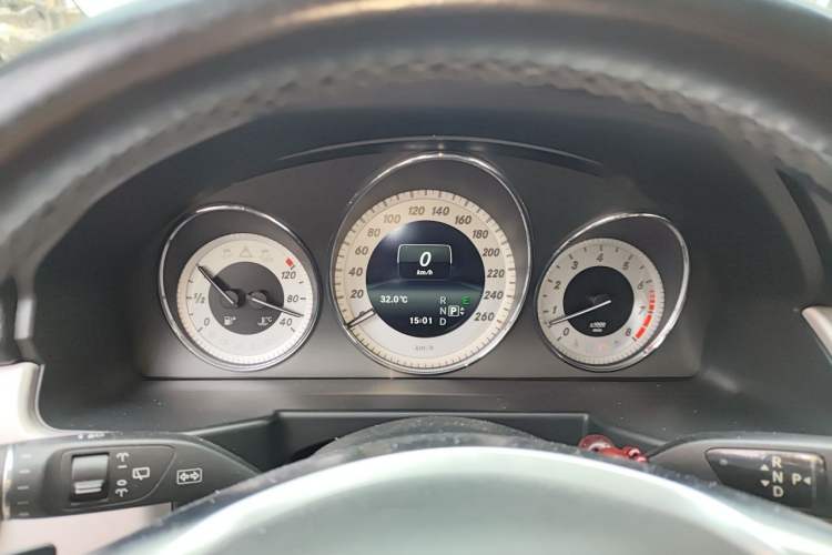 Used Mercedes-Benz GLK-Class 2015 GLK 300 4MATIC Fashion Edition Ultimate Version Instrument Cluster