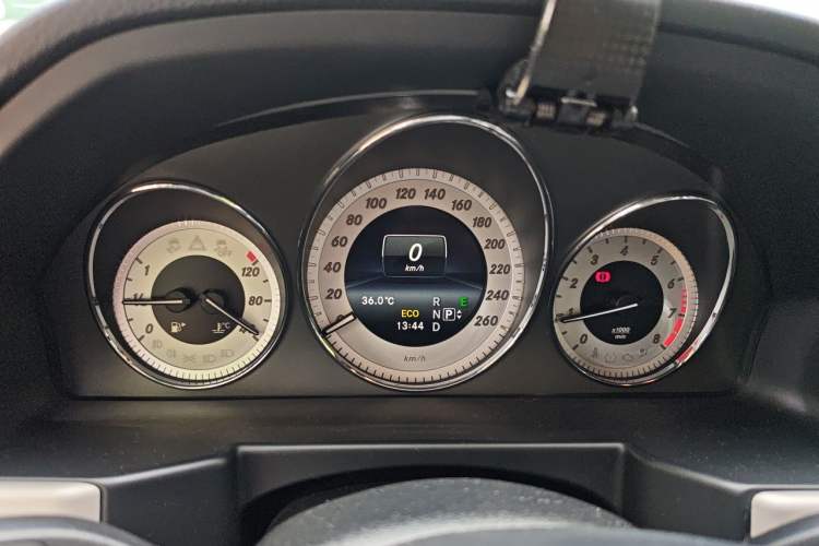 Used Mercedes-Benz GLK-Class 2015 GLK 260 4MATIC Dynamic Edition Ultimate Version Instrument Cluster