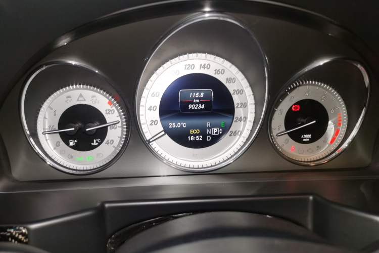 Used Mercedes-Benz GLK-Class 2015 GLK 260 4MATIC Dynamic Edition Ultimate Version Instrument Cluster