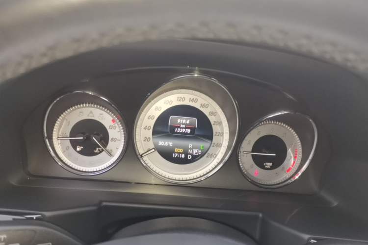 Used Mercedes-Benz GLK-Class 2015 GLK 260 4MATIC Fashion Edition Ultimate Version Instrument Cluster