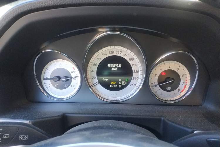 Used Mercedes-Benz GLK-Class 2015 GLK 260 4MATIC Fashion Edition Ultimate Version Instrument Cluster