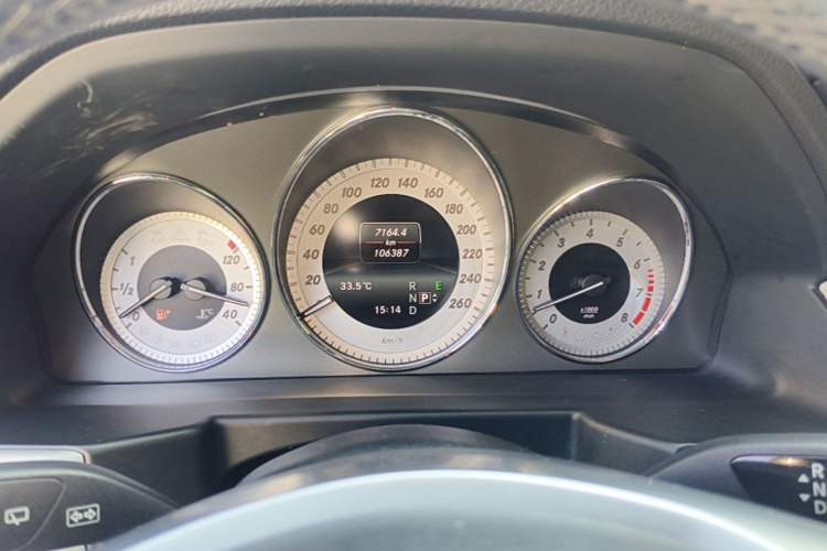 Used Mercedes-Benz GLK-Class 2015 GLK 300 4MATIC Fashion Edition Ultimate Version Instrument Cluster