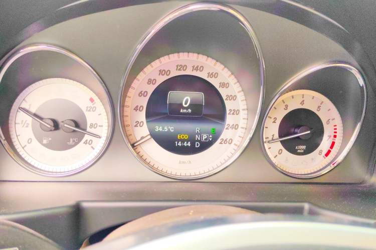 Used Mercedes-Benz GLK-Class 2015 GLK 260 4MATIC Dynamic Edition Ultimate Version Instrument Cluster