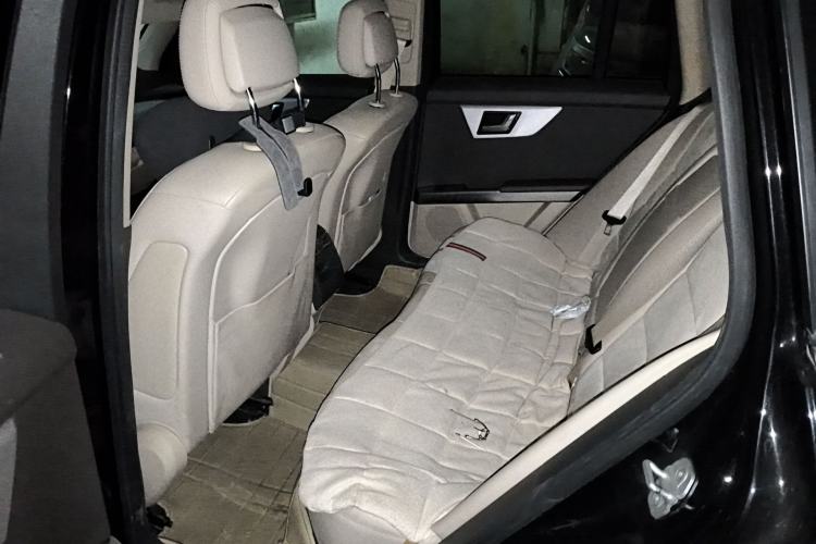 Used Mercedes-Benz GLK-Class 2015 GLK 300 4MATIC Fashion Edition Ultimate Version Interior 4