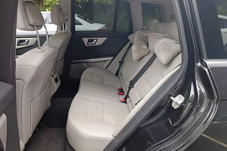Used Mercedes-Benz GLK-Class 2015 GLK 260 4MATIC Dynamic Edition Ultimate Version Interior 4