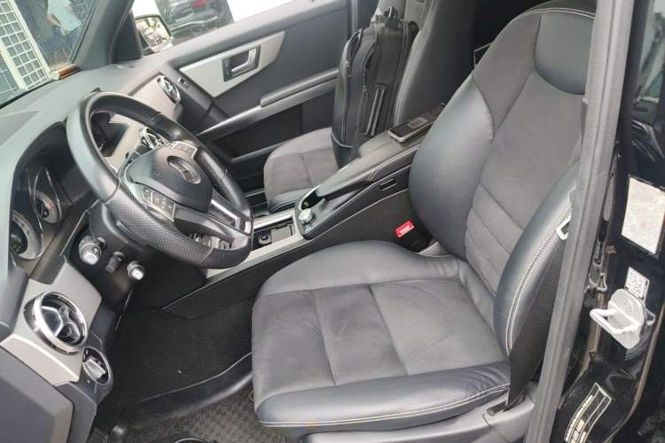 Used Mercedes-Benz GLK-Class 2015 GLK 260 4MATIC Fashion Edition Ultimate Version Left Front Seat