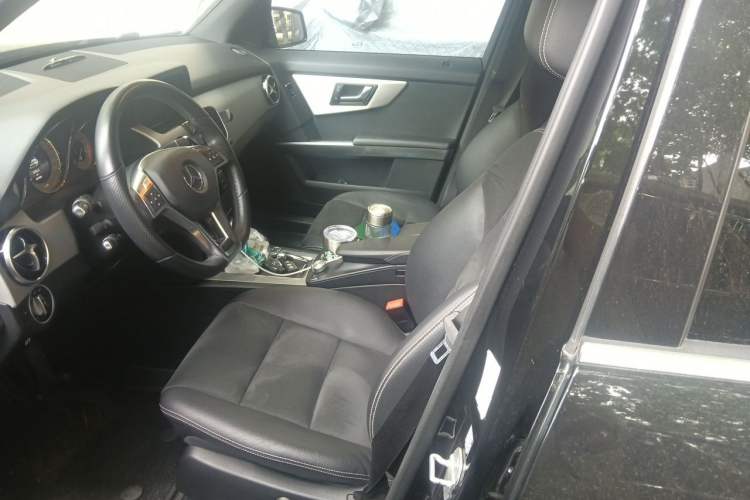 Used Mercedes-Benz GLK-Class 2015 GLK 260 4MATIC Fashion Edition Ultimate Version Left Front Seat