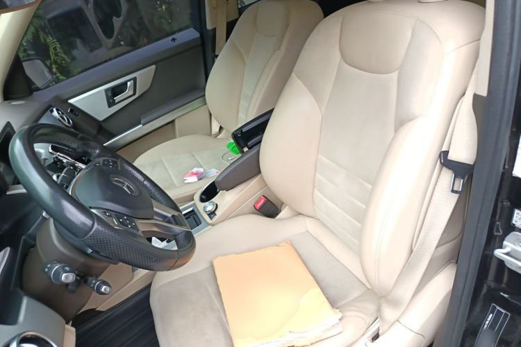 Used Mercedes-Benz GLK-Class 2015 GLK 260 4MATIC Dynamic Edition Ultimate Version Left Front Seat