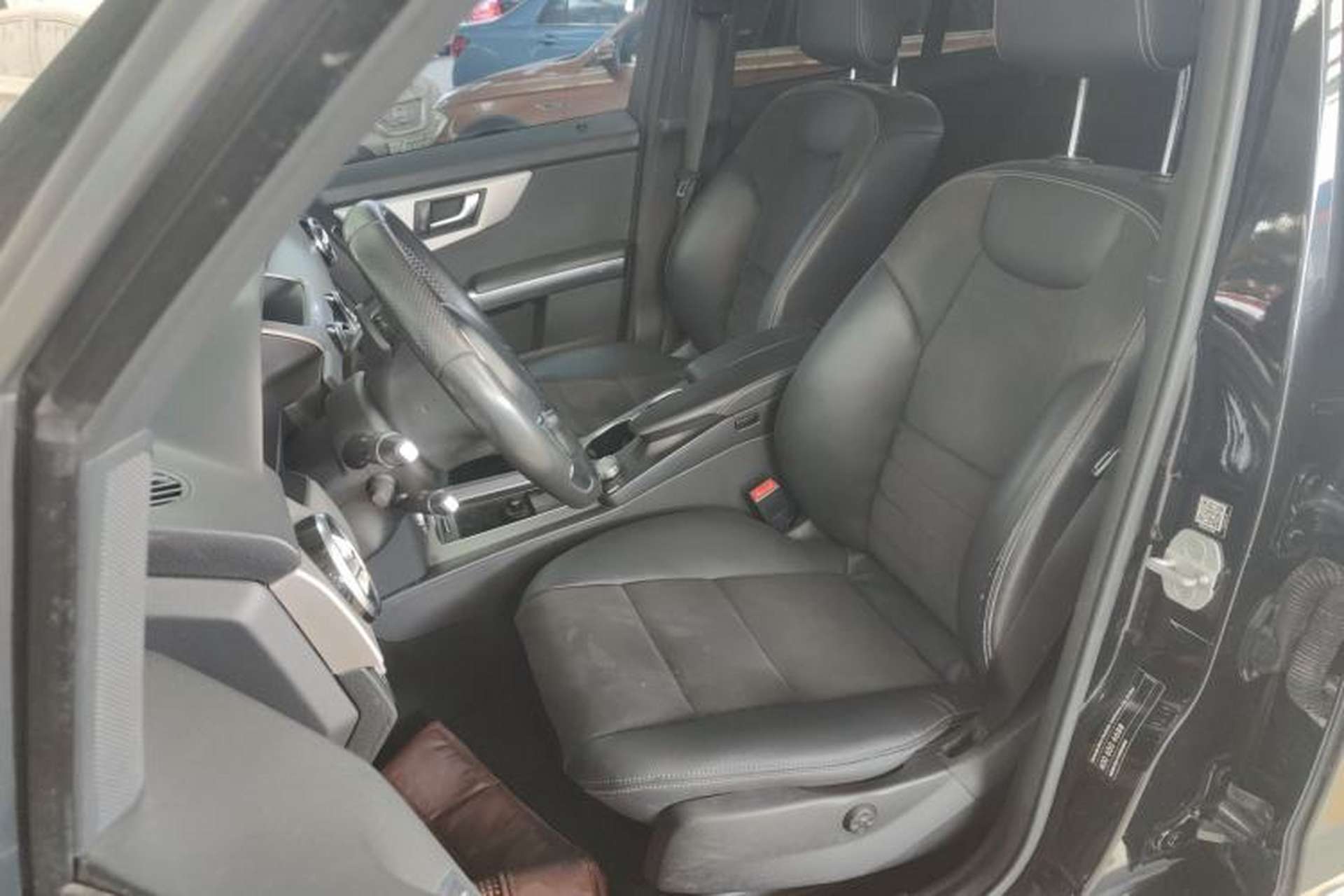 Used Mercedes-Benz GLK-Class 2015 GLK 260 4MATIC Dynamic Edition Ultimate Version Left Front Seat