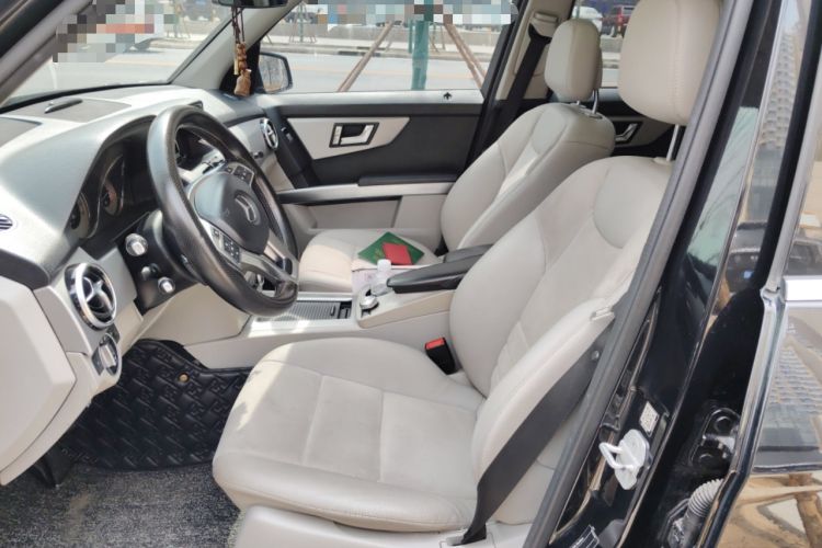 Used Mercedes-Benz GLK-Class 2015 GLK 260 4MATIC Dynamic Edition Ultimate Version Left Front Seat