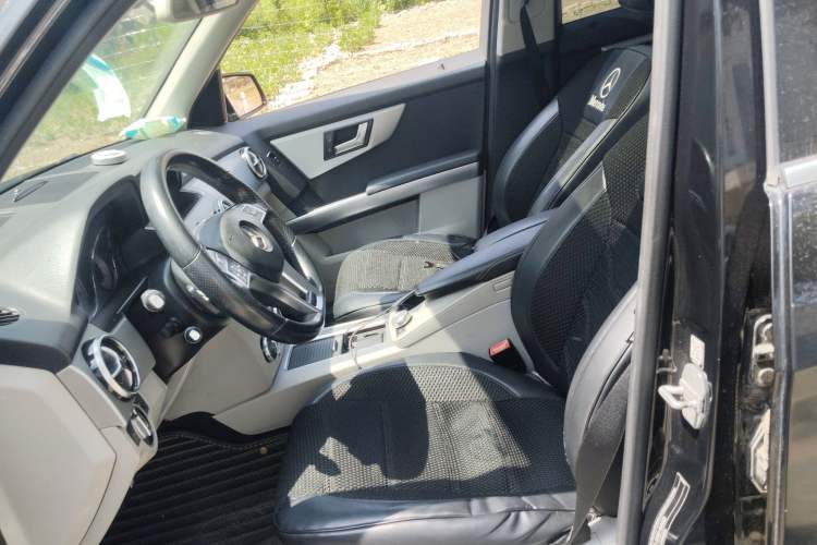 Used Mercedes-Benz GLK-Class 2015 GLK 260 4MATIC Dynamic Edition Ultimate Version Left Front Seat