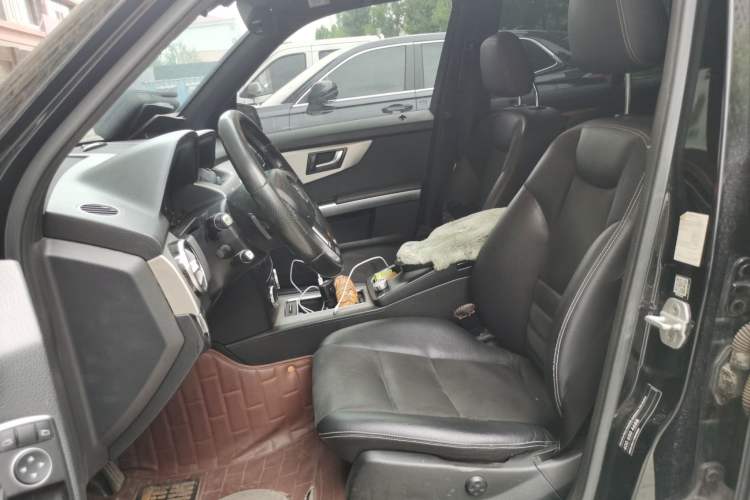 Used Mercedes-Benz GLK-Class 2015 GLK 260 4MATIC Dynamic Edition Ultimate Version Left Front Seat