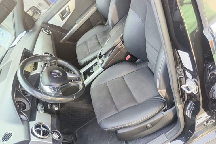 Used Mercedes-Benz GLK-Class 2015 GLK 300 4MATIC Fashion Edition Ultimate Version Left Front Seat