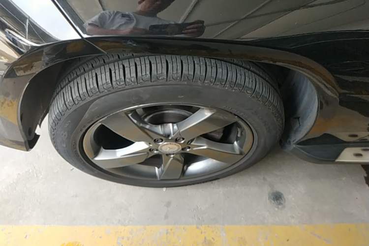 Used Mercedes-Benz GLK-Class 2015 GLK 260 4MATIC Fashion Edition Ultimate Version Left Front Wheel Hub