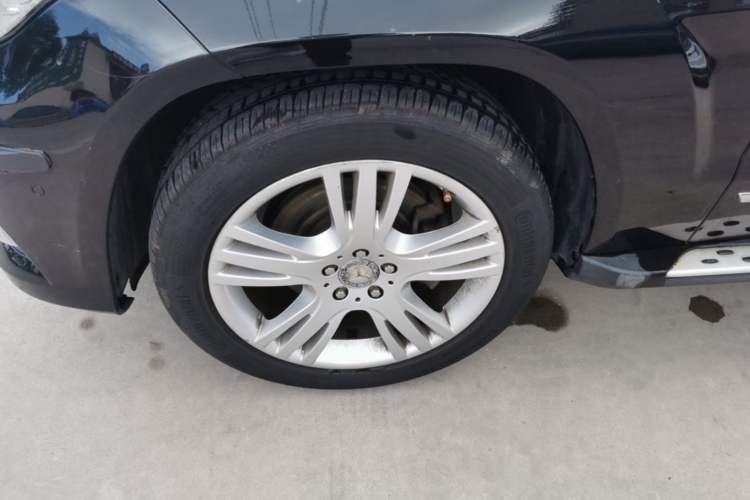 Used Mercedes-Benz GLK-Class 2015 GLK 260 4MATIC Dynamic Edition Ultimate Version Left Front Wheel Hub