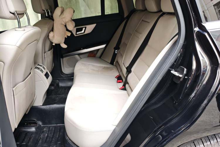 Used Mercedes-Benz GLK-Class 2015 GLK 260 4MATIC Fashion Edition Ultimate Version Left Rear Seat