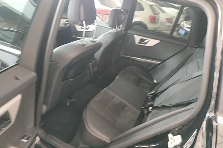 Used Mercedes-Benz GLK-Class 2015 GLK 260 4MATIC Fashion Edition Ultimate Version Left Rear Seat