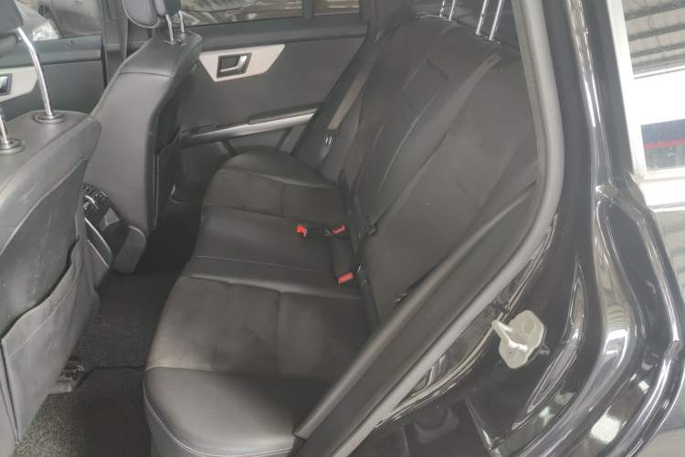 Used Mercedes-Benz GLK-Class 2015 GLK 260 4MATIC Dynamic Edition Ultimate Version Left Rear Seat