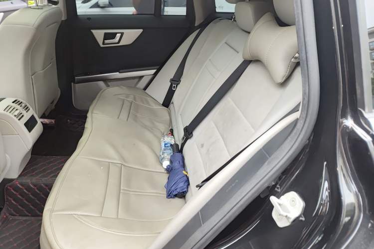 Used Mercedes-Benz GLK-Class 2015 GLK 300 4MATIC Fashion Edition Ultimate Version Left Rear Seat