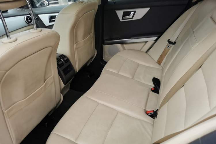 Used Mercedes-Benz GLK-Class 2015 GLK 260 4MATIC Dynamic Edition Ultimate Version Left Rear Seat