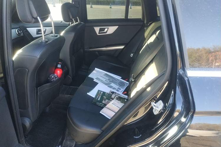 Used Mercedes-Benz GLK-Class 2015 GLK 260 4MATIC Fashion Edition Ultimate Version Left Rear Seat