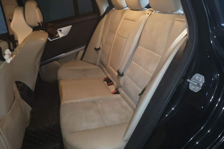 Used Mercedes-Benz GLK-Class 2015 GLK 260 4MATIC Fashion Edition Ultimate Version Left Rear Seat