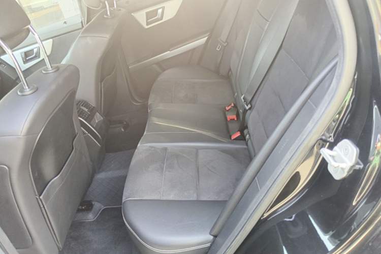 Used Mercedes-Benz GLK-Class 2015 GLK 300 4MATIC Fashion Edition Ultimate Version Left Rear Seat