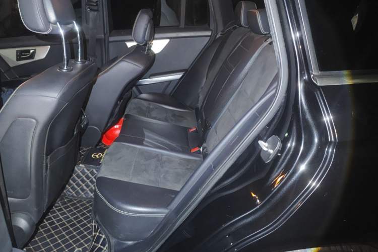 Used Mercedes-Benz GLK-Class 2015 GLK 300 4MATIC Fashion Edition Ultimate Version Left Rear Seat